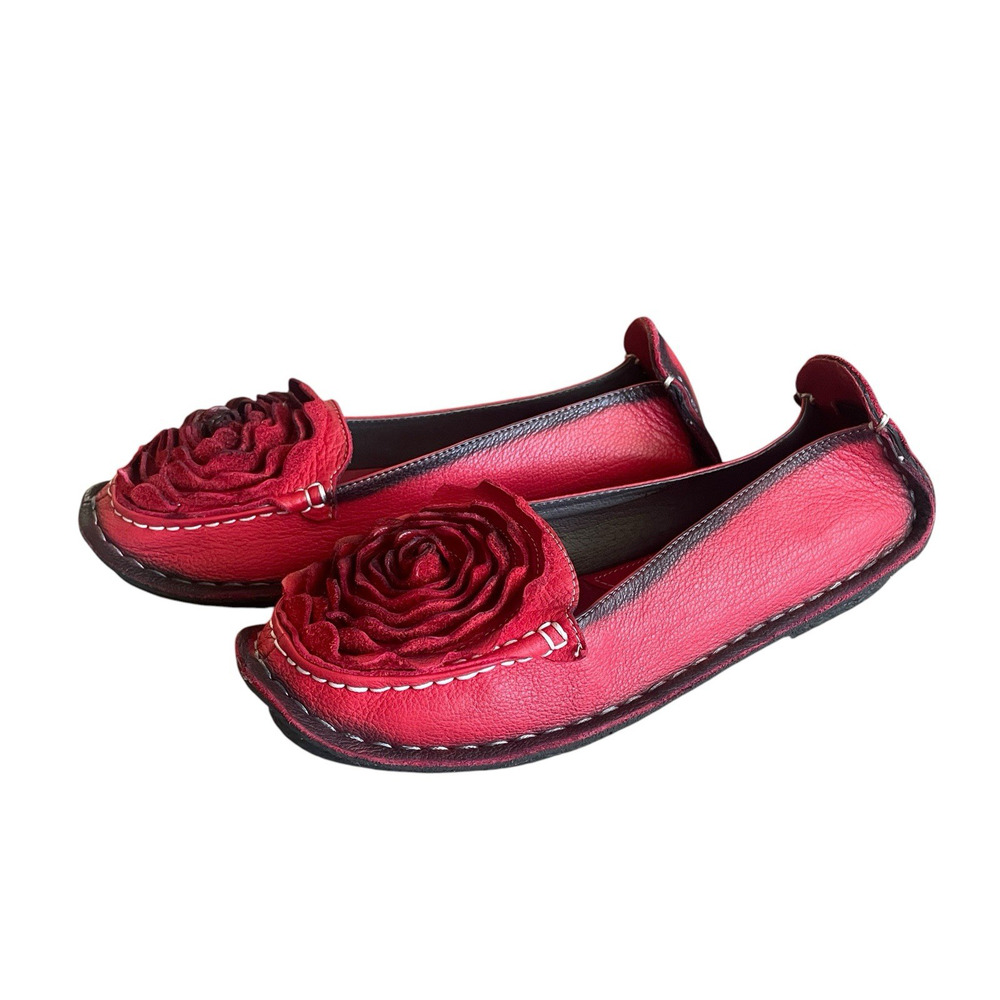 L'ARTISTE Dezi Women's Size 8.5/39 Red Leather Flower Slip-On Flats Shoes NEW